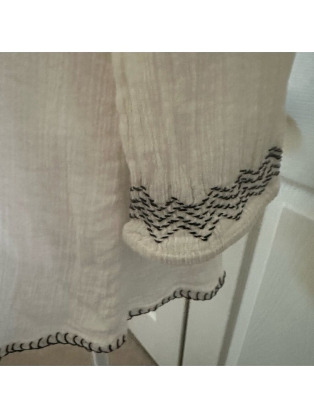 Boho Embroidered Top, long sleeves, Medium - Picture 3 of 5